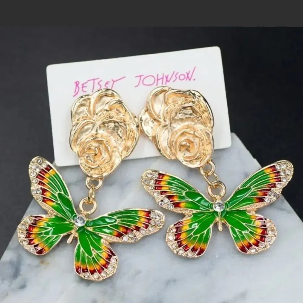 NWT Betsy Johnson butterfly 🦋 earrings